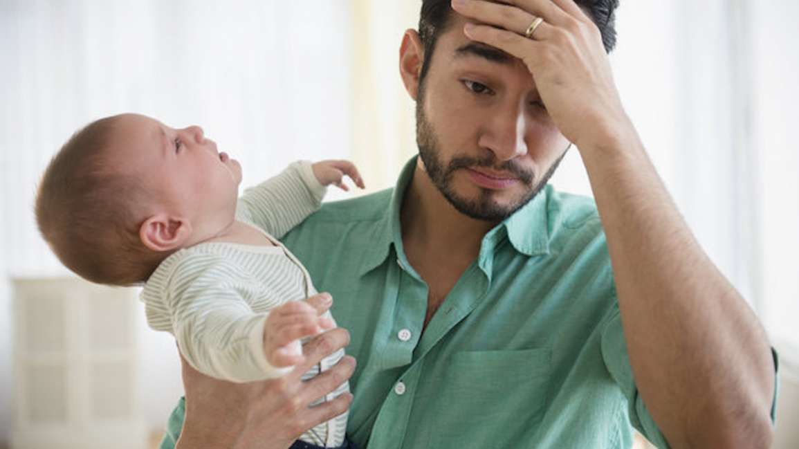 Los padres con depresión perinatal no reciben la ayuda que necesitan