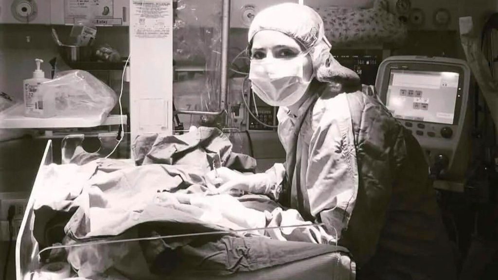 Fotografía de la matrona Soleily Guerrero